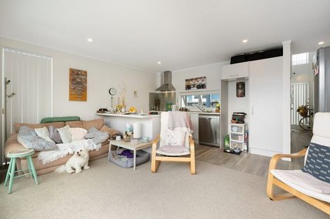 Photo of property in 9/31 Reynolds Place, Papamoa Beach, Papamoa, 3118