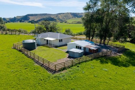 Photo of property in 194 River Road, Kumeroa, Woodville, 4997