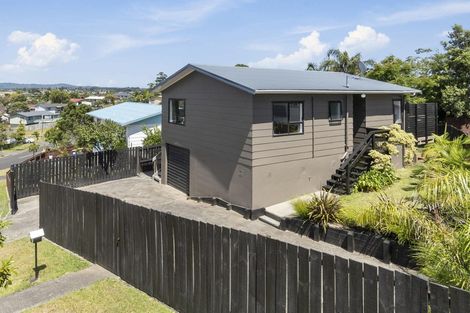 Photo of property in 6 Mona Vale, West Harbour, Auckland, 0618