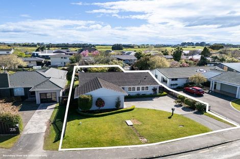 Photo of property in 30 Cruickshank Crescent, Rosedale, Invercargill, 9810
