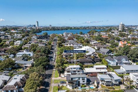 Photo of property in 22 Tiri Road, Milford, Auckland, 0620