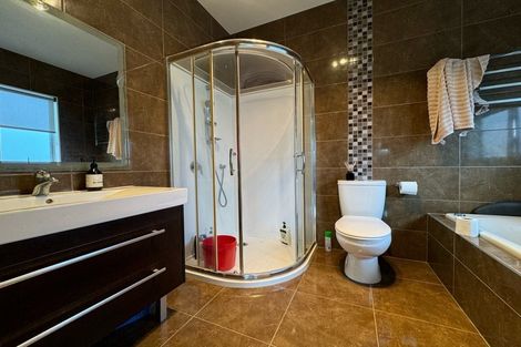 Photo of property in 21 Hornbill Drive, Fairview Heights, Auckland, 0632