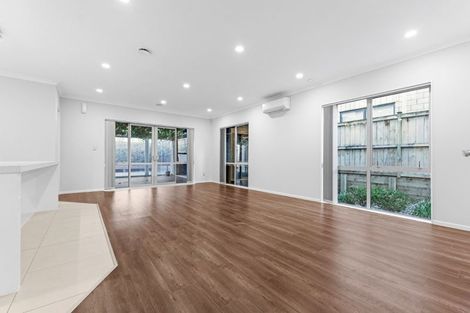 Photo of property in 4 Bruckless Drive, Flat Bush, Auckland, 2019