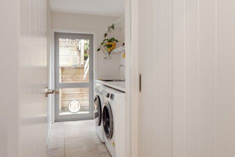 Photo of property in 40 Oceanview Road, Mount Maunganui, 3116