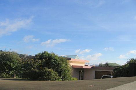 Photo of property in 70 Leeward Drive, Whitby, Porirua, 5024