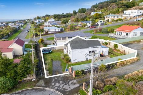 Photo of property in 1 Ann Street, Bluff, 9814