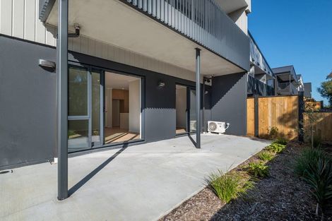 Photo of property in 3/7 Parapara Place, Albany, Auckland, 0632