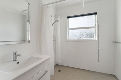 Photo of property in 55 Karaka Crescent, Levin, 5510