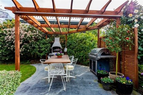 Photo of property in 8 Dorfold Mews, Avonhead, Christchurch, 8042