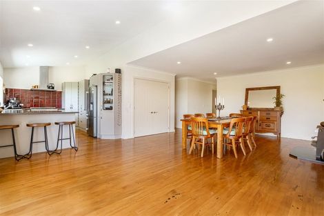 Photo of property in 135c Hutchinson Road, Helensville, 0875