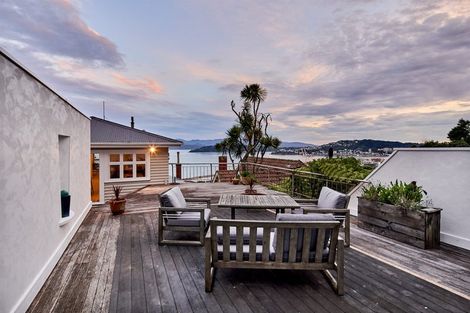 Photo of property in 11 Lower Watt Street, Wadestown, Wellington, 6012