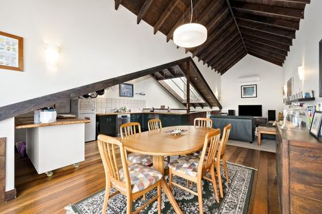 Photo of property in 3/12 Little George Street, Thorndon, Wellington, 6011