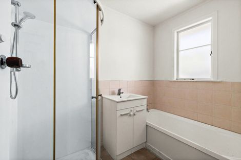 Photo of property in 19 Saint Hill Lane, Havelock North, 4130