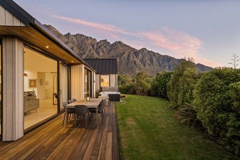 Photo of property in 1 Torridon Court, Jacks Point, Queenstown, 9371
