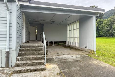 Photo of property in 13 Main Road, Fox Glacier, 7886
