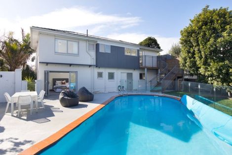 Photo of property in 13 Spinnaker Drive, Te Atatu Peninsula, Auckland, 0610