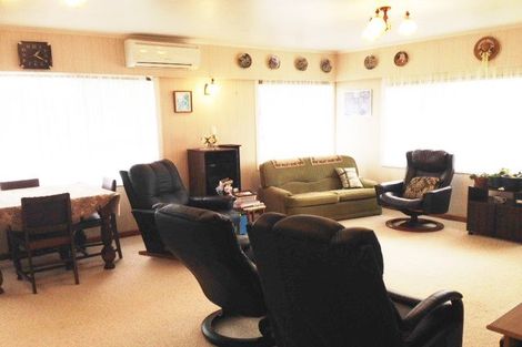 Photo of property in 4 Lydford Place, Spotswood, New Plymouth, 4310