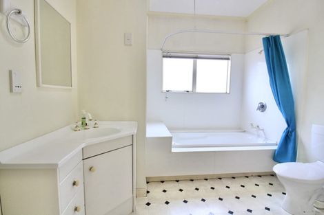 Photo of property in 4a Macdonald Crescent, Te Aro, Wellington, 6011