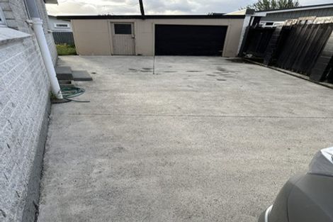 Photo of property in 10 Ponderosa Grove, Maoribank, Upper Hutt, 5018