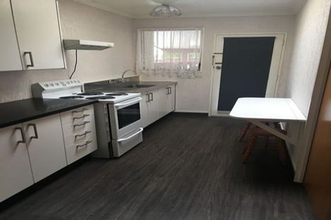 Photo of property in 30f2- Whitley Avenue, Ebdentown, Upper Hutt, 5018
