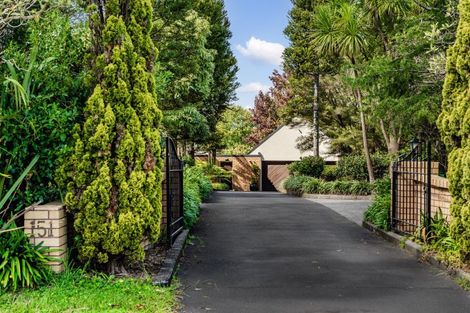 Photo of property in 151 Taupaki Road, Taupaki, Henderson, 0782