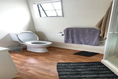 Photo of property in 1/66 Seaview Road, Glenfield, Auckland, 0629