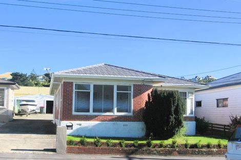 Photo of property in 28 Dr Taylor Terrace, Johnsonville, Wellington, 6037