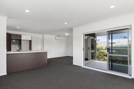 Photo of property in 1044a Papamoa Beach Road, Papamoa Beach, Papamoa, 3118