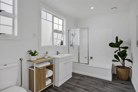 Photo of property in 14 Weld Street, Normanby, Hawera, 4614