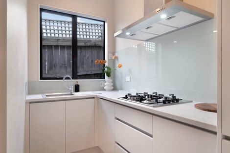 Photo of property in 86b Kervil Avenue, Te Atatu Peninsula, Auckland, 0610