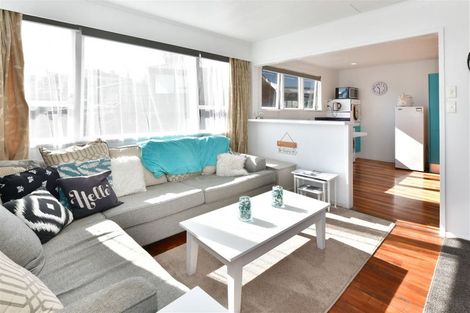 Photo of property in 4a Kathy Terrace, Stanmore Bay, Whangaparaoa, 0932