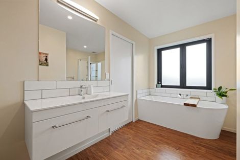 Photo of property in 1 Hayfield Terrace, Cust, Rangiora, 7471