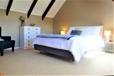 Photo of property in 37 Thomas Place, Foxton Beach, Foxton, 4815