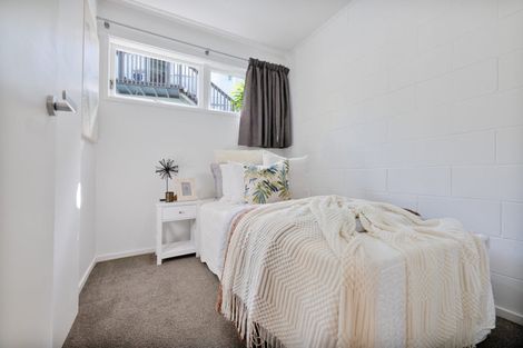 Photo of property in 45 Cron Avenue, Te Atatu South, Auckland, 0610