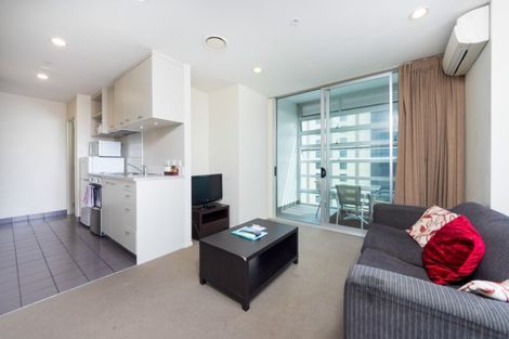 Photo of property in 402/17 Osterley Way, Manukau, Auckland, 2104