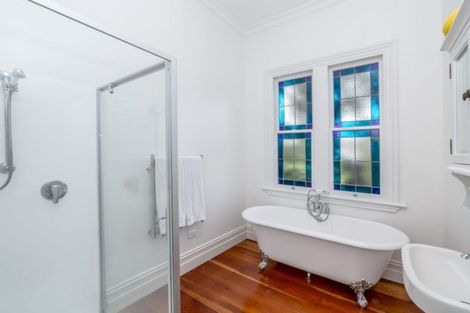 Photo of property in 30 Mcmaster Street, Greytown, 5712