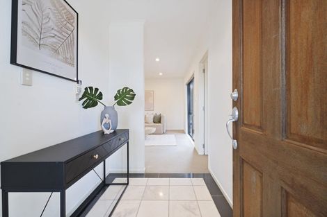 Photo of property in 77g Sturges Road, Henderson, Auckland, 0612