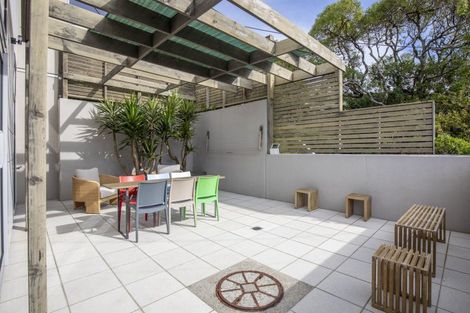 Photo of property in 3b Shalimar Crescent, Khandallah, Wellington, 6035