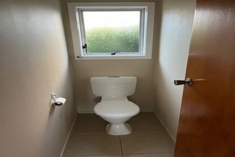 Photo of property in 24 Stanley Road, Glenfield, Auckland, 0629