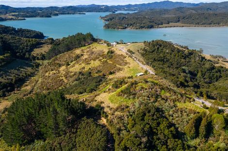 Photo of property in 93 Ranui Road, Karetu, 0283