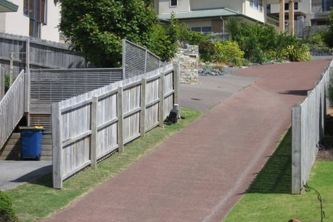 Photo of property in 39 Landvale Court, Browns Bay, Auckland, 0630