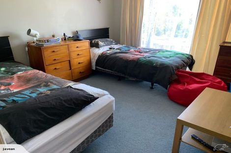 Photo of property in 11 The Glebe, Cockle Bay, Auckland, 2014