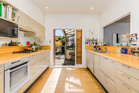 Photo of property in 16 Walter Road, Lowry Bay, Lower Hutt, 5013