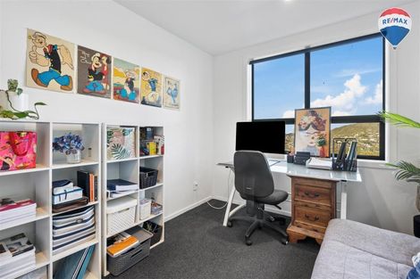 Photo of property in 18 Cathie Place, Karori, Wellington, 6012