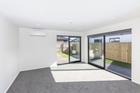 Photo of property in 5 Rita Angus Road, Belfast, 8051