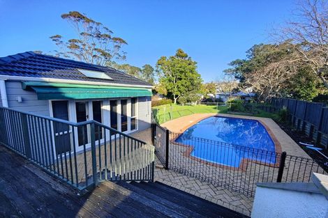 Photo of property in 37 Churchill Road, Cockle Bay, Auckland, 2014