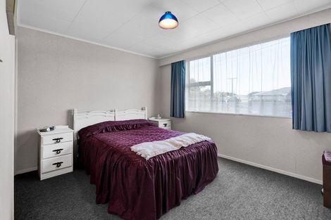 Photo of property in 25 Mcguire Street, Hawera, 4610