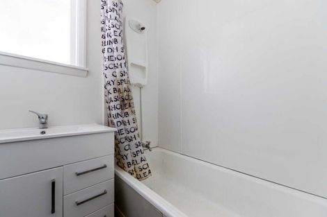 Photo of property in 321 Tui Place, Camberley, Hastings, 4120