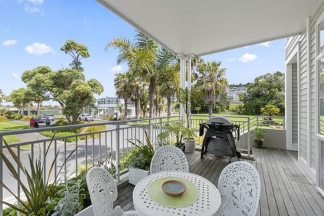 Photo of property in 1 Kensington Drive, Orewa, 0931