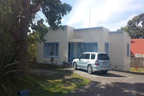 Photo of property in 1/7 Savoy Road, Glen Eden, Auckland, 0602